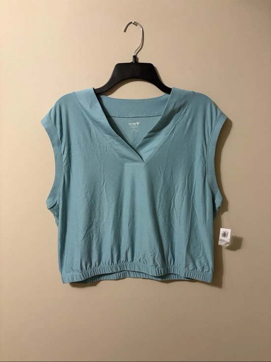 Old Navy Tops - NWT Old Navy Teal V-Neck Sleeveless Boxy Tank Women’s Large
